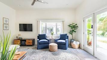 Smart TV, tenis de mesa y libros