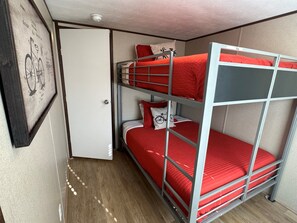 3 bedrooms, iron/ironing board, WiFi, bed sheets - Red Sands Retreat D - 3 Bedroom 2 Bath (Moab)
