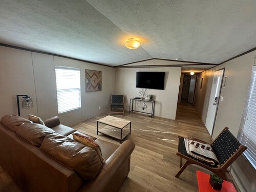 "Winter Specials" Cozy Red Sands Retreat "D"