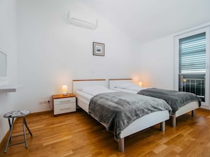 2 habitaciones, tabla de planchar con plancha y wifi gratis 