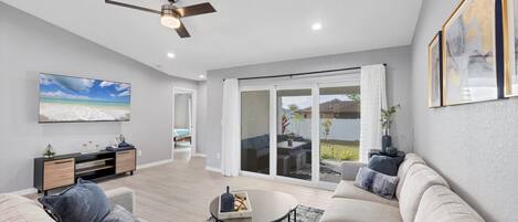 Smart-TV og PC-skjermer