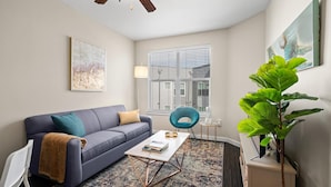 Apartment | 1 bedroom - Dallas Designer 1BD 1BA Downtown Apartment (Dallas)
