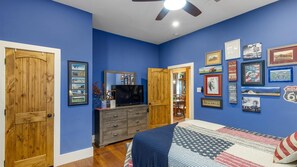 4 habitaciones, tabla de planchar con plancha y wifi gratis 