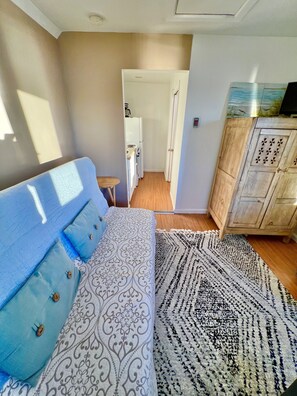 1 Schlafzimmer, Bügeleisen/Bügelbrett, kostenloses WLAN, Bettwäsche