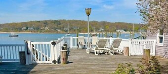 Beautiful Waterfront Beach Cottage Sunset Oasis 1hr NYC