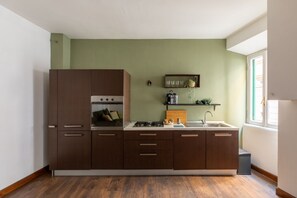 Refrigerador, horno, placa de cocina, lavavajillas