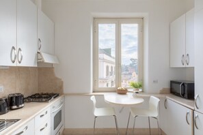 Fridge, oven, stovetop, dishwasher - iFlat | Incredible View (Roma)