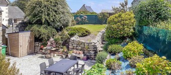 2 bedroom amazing home in Ploudalmézeau