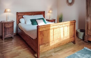 2 Schlafzimmer, Reisekinderbett, kostenloses WLAN