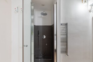 Douche, bidet