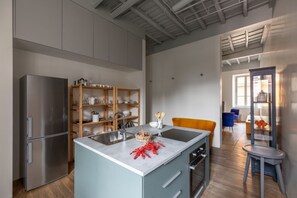 爐具、洗碗機、咖啡機/沖茶器、廚房用具/餐具/器皿