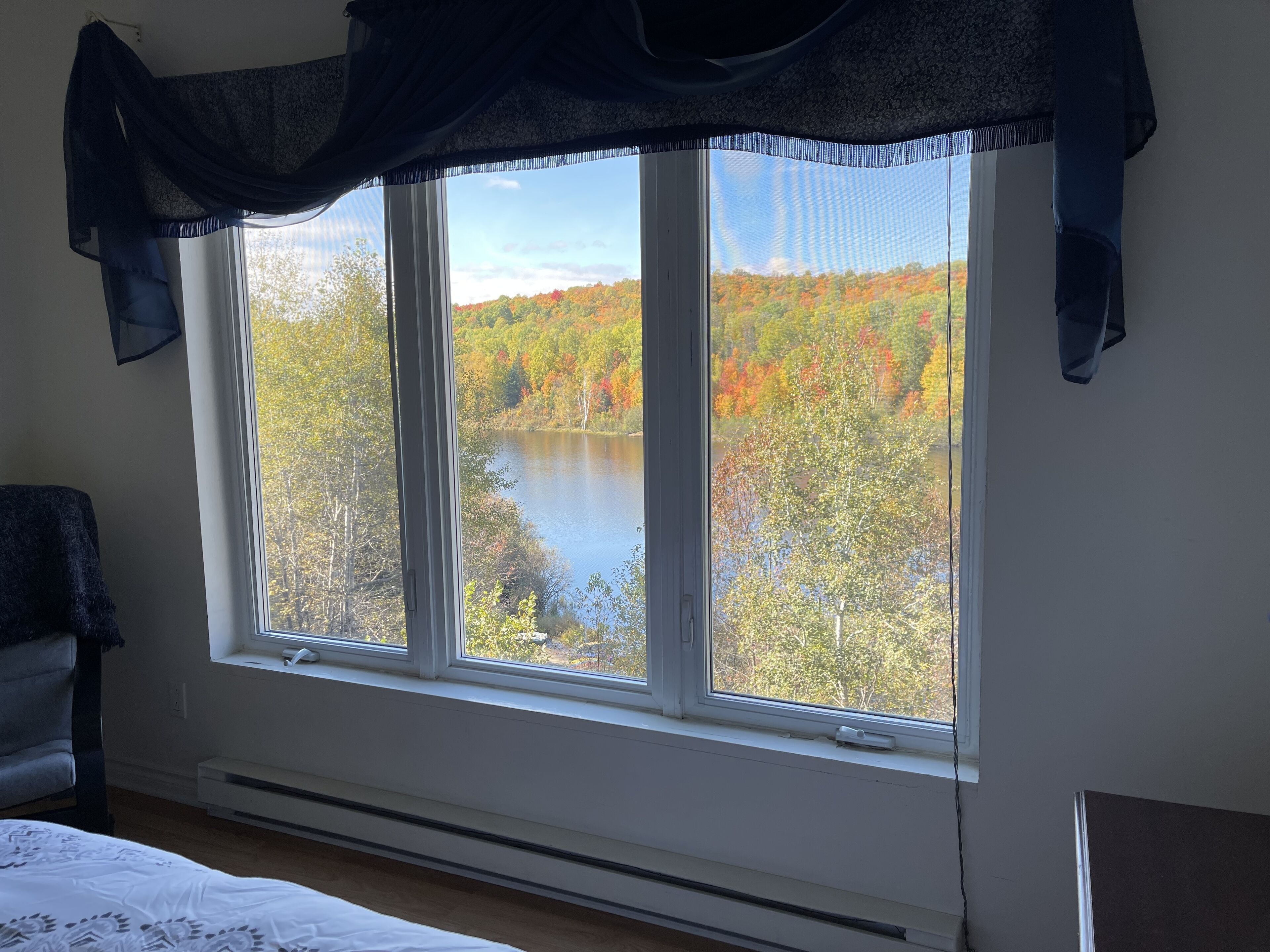 6 室のベッドルーム、客室ごとに異なるインテリア、WiFi、ベッドシーツ