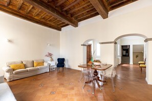Interior - iFlat | The Flowers of Rome (Roma)