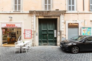 屋外ダイニングエリア