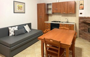 Interior - 5 bedroom pet friendly home in Vieste (Vieste)