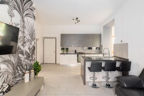 Unclassified image, 2 of 31, button - iFlat | Monti Elegant Apartment with Terrace (Roma)