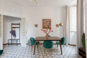 Dining - iFlat | Barberini's Dream (Roma)