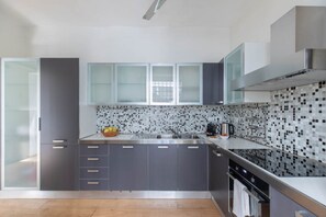 Fridge, microwave, oven, dishwasher - iFlat | Blue Cozy Loft near Saint Peter (Roma)