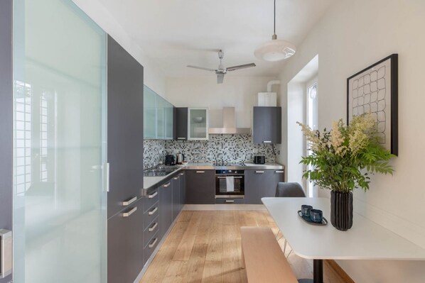 Fridge, microwave, oven, dishwasher - iFlat | Blue Cozy Loft near Saint Peter (Roma)