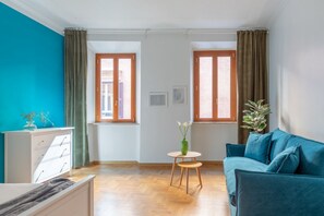 Living area - iFlat | Spanish Steps Blue Apartment (Roma)