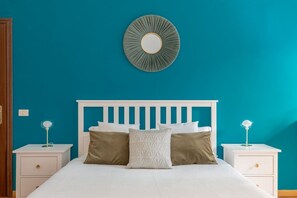 2 bedrooms, WiFi, bed sheets - iFlat | Spanish Steps Blue Apartment (Roma)