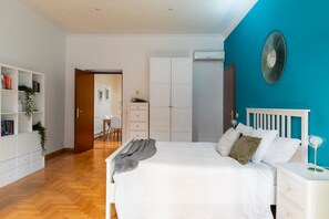 Room - iFlat | Spanish Steps Blue Apartment (Roma)