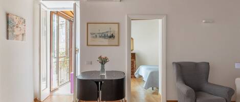 1 غرفة نوم وواي فاي وملاءات أسرّة