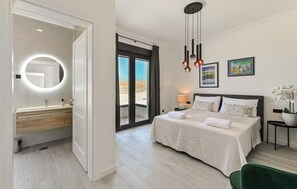 5 Schlafzimmer, Zimmersafe, Bügeleisen/Bügelbrett, kostenloses WLAN