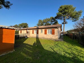 Exterior - Family-Friendly Retreat in Serene Gujan Mestras with Garden & Nearby Attractions (Gujan-Mestras)