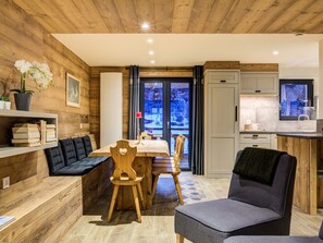 Dining - Spacious chalet in resort center, 10 people, pets allowed (La Plagne 1800)