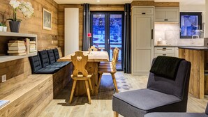 Dining - Spacious chalet in resort center, 10 people, pets allowed (La Plagne 1800)