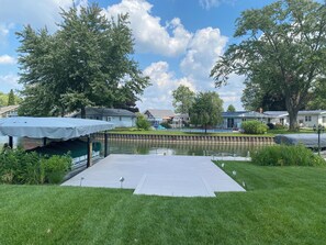 Property grounds - Perfect lakehouse getaway
 (Coloma)