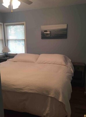 2 bedrooms, WiFi, bed sheets