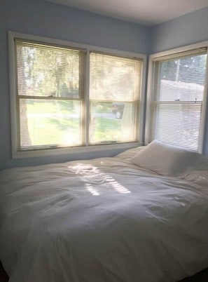 2 bedrooms, WiFi, bed sheets