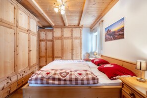 3 habitaciones, wifi gratis y ropa de cama 