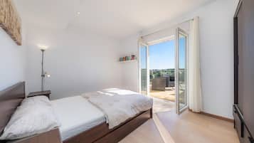 5 chambres, fer et planche à repasser, Wi-Fi gratuit, draps fournis