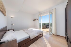 5 camere, ferro/asse da stiro, Wi-Fi gratuito, lenzuola