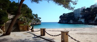 Vacation Home "Ocean Blues" with Private Pool, Shared Terrace & Wi-Fi