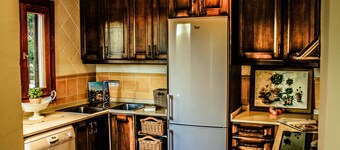 Holiday Home 'Villa Buena Vista' with Sea View, Wi-Fi and Air Conditioning