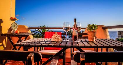 Holiday Home 'Villa Buena Vista' with Sea View, Wi-Fi and Air Conditioning