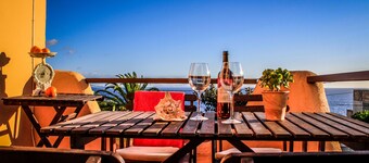 Holiday Home 'Villa Buena Vista' with Sea View, Wi-Fi and Air Conditioning