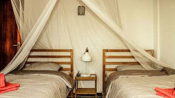 3 chambres, fer et planche Ă repasser, Wi-Fi gratuit, draps fournis