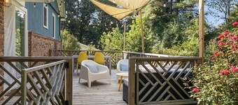 6 miles to Asheville with pet-friendly fenced yard, fire pit, EV charger