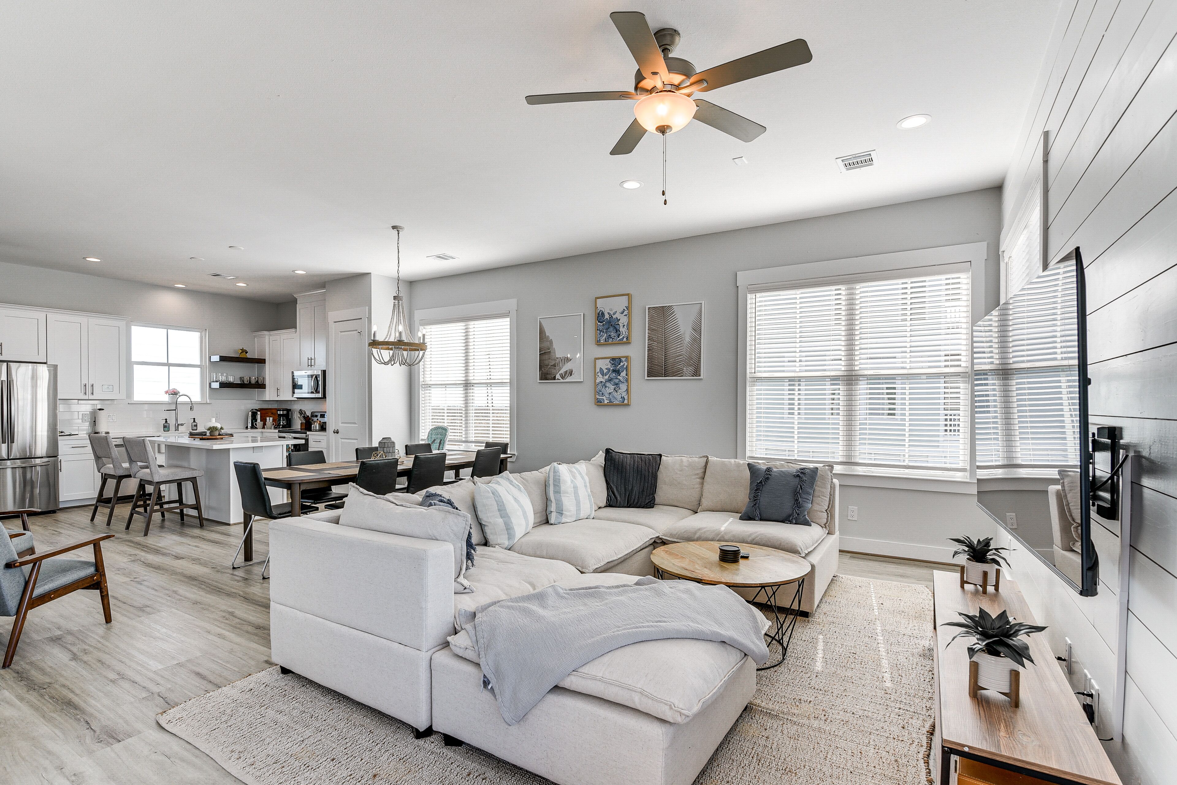 Galveston Home w/ Decks + Views, Walk to Beaches!