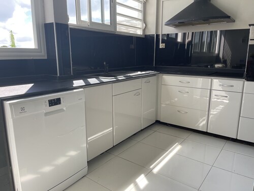 Appartement Laelau avec vue sur la mer et piscine