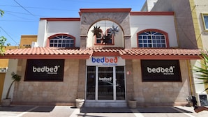 Unclassified image, 4 of 6, button - BED BED ESTRELLA (Torreón)
