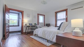 3 dormitorios, escritorio, tabla de planchar con plancha y wifi