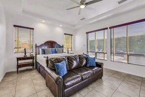 6 bedrooms, iron/ironing board, WiFi, bed sheets