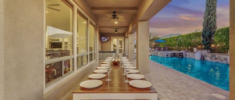 Outdoor dining