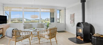 Amazing home in Snedsted with kitchen